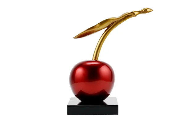 Kunststenen sculptuur 'The Cherry On Top'
